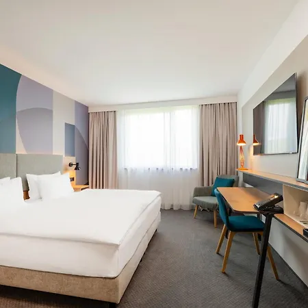 - Westpark By Ihg Hotell 4*