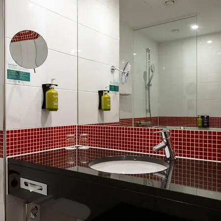 - Westpark By Ihg Hotell 4*