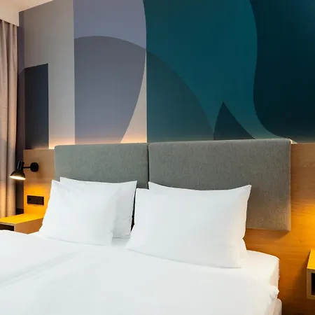 Hotel - Westpark By Ihg 4*