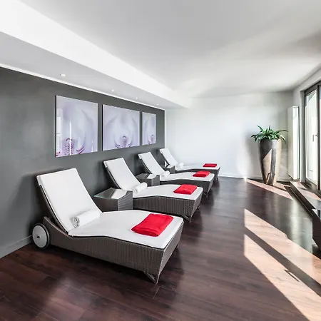 - Westpark By Ihg Hotel 4*
