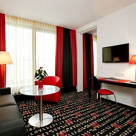 - Westpark By Ihg Hotel Munich