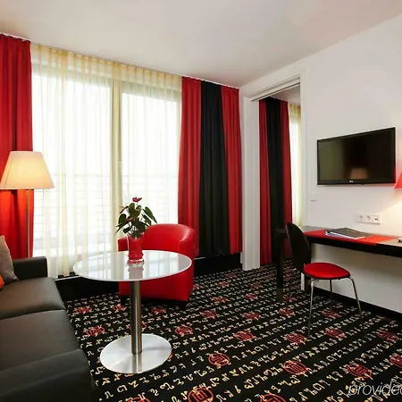 Hotel - Westpark By Ihg 4*