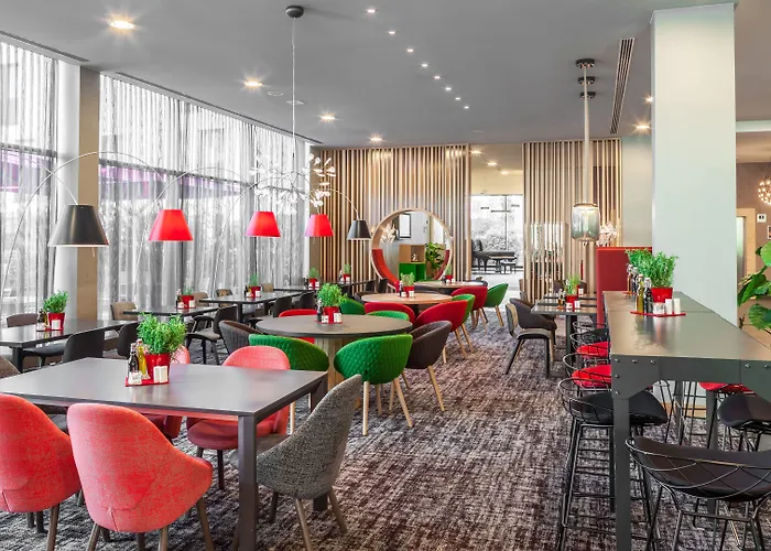- Westpark By Ihg Szálloda 4*