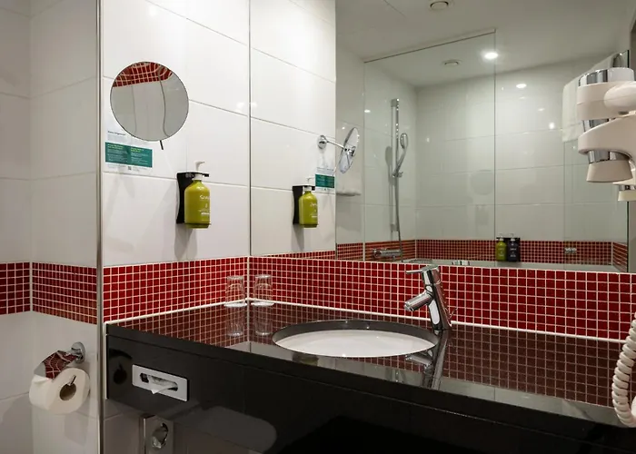 - Westpark By Ihg Hotel 4*